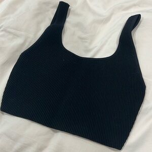 Black Aritzia Babaton crop top